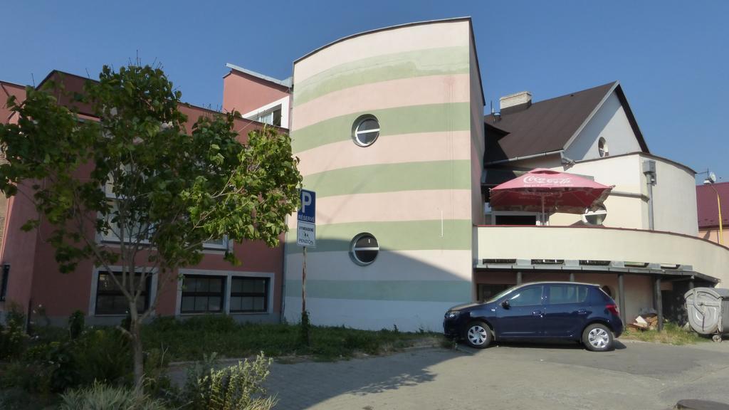 Penzion Dukat Prešov Exteriör bild