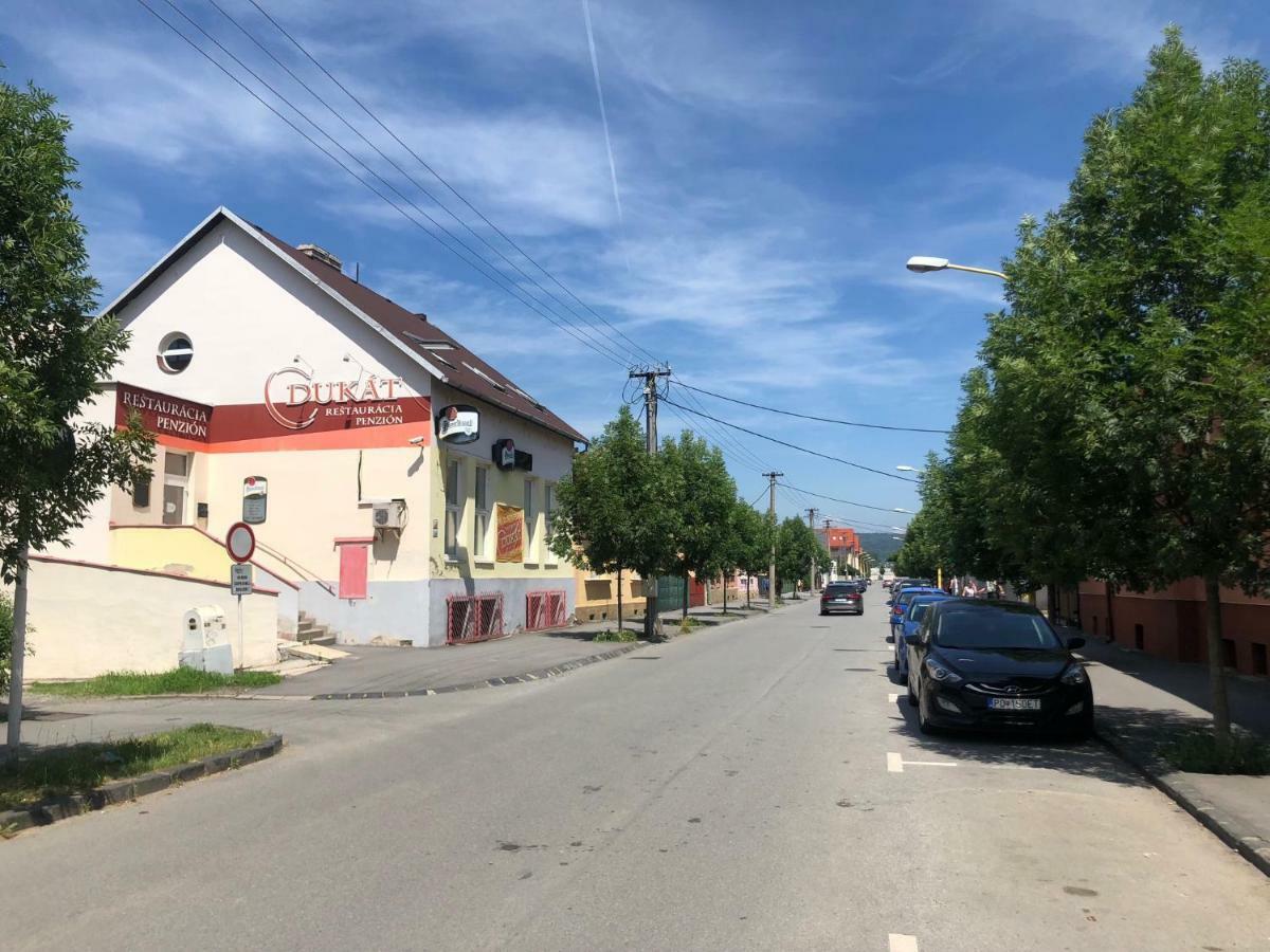 Penzion Dukat Prešov Exteriör bild